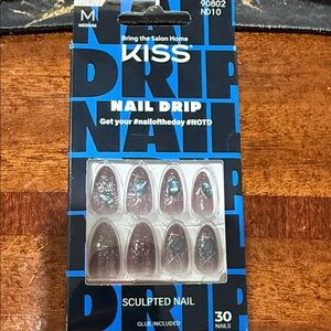 Kiss Nail Drip Medium Press-On Nails - Black and Silver